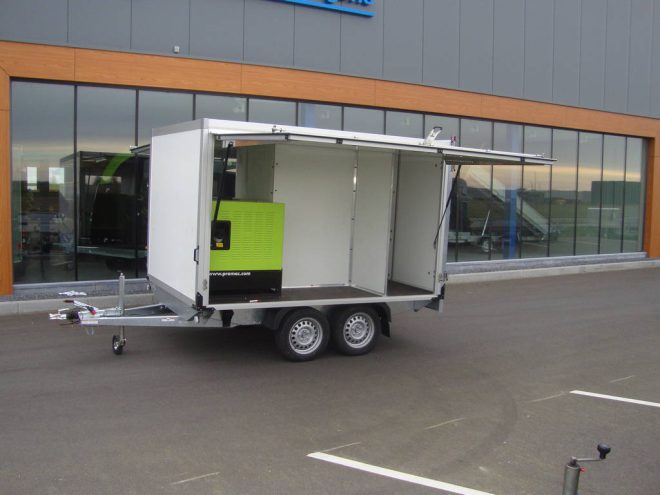 Proline Maatwerk gesloten aanhangwagen met generator 350x180x200cm